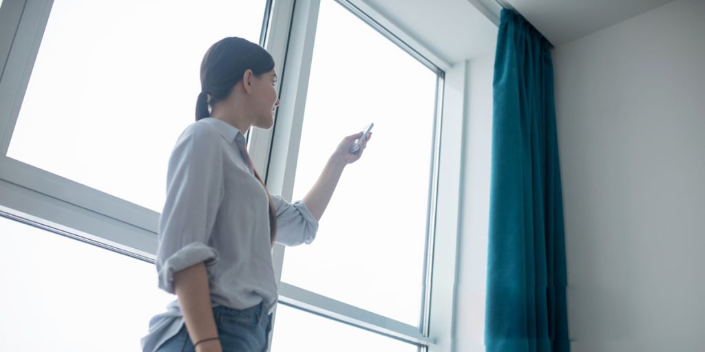 smart curtains vs smart blinds